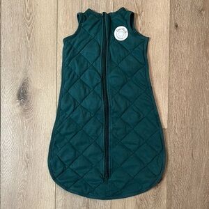 Sleeveless Weighted Quilted Sleep Sack in Dark Green